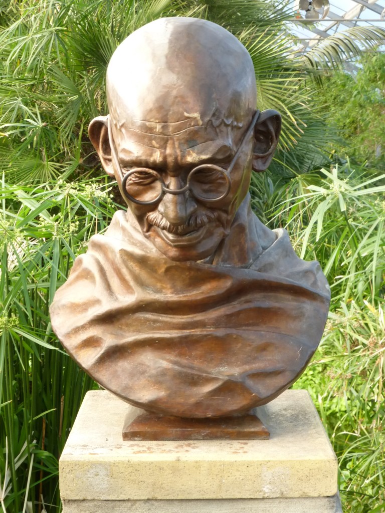 Bust_of_Mahatma_Gandhi